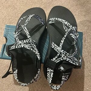 Chaco Womens Black and Patterned Sandals
